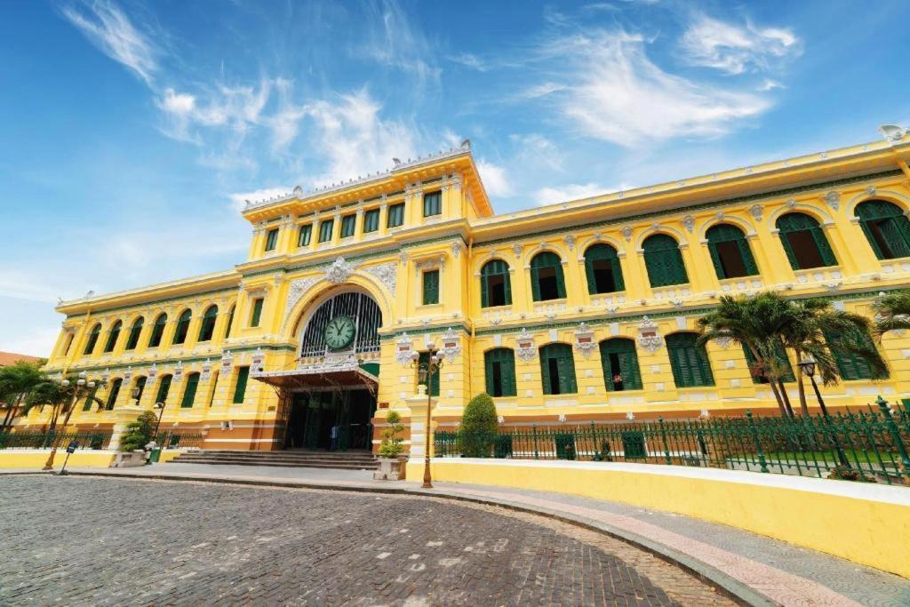Khách sạn Reddoorz Thinh Gia Phat Hoang Hoa Tham Tan Binh 2*