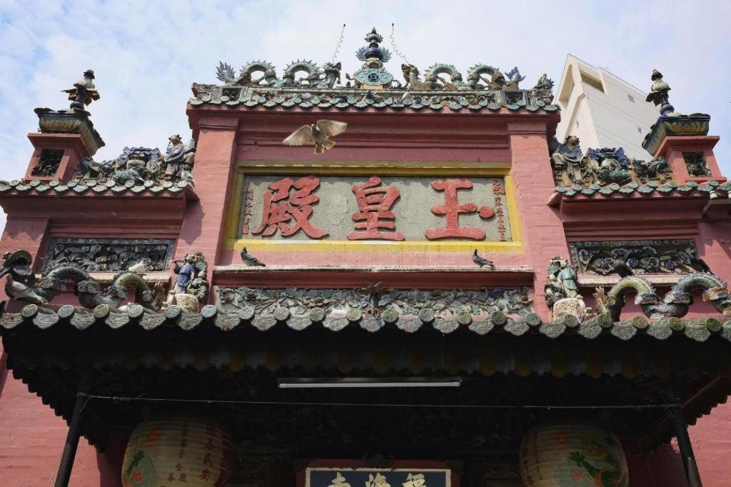Khách sạn Reddoorz Thinh Gia Phat Hoang Hoa Tham Tan Binh TP. Hồ Chí Minh
